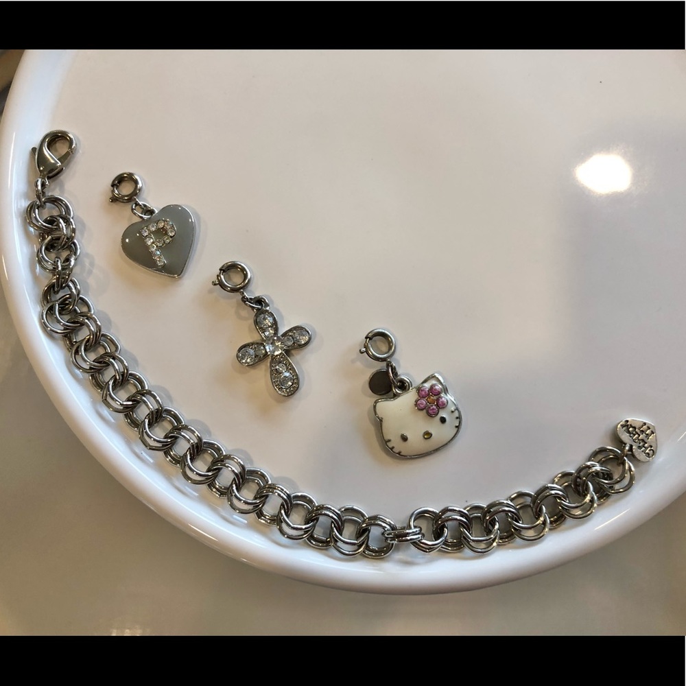 Hello Kitty Charm Bracelet - Picture 10 of 12